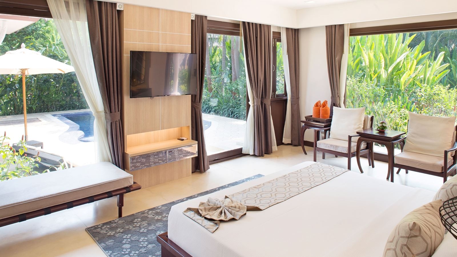 rooms-1bedroom-pool-villa