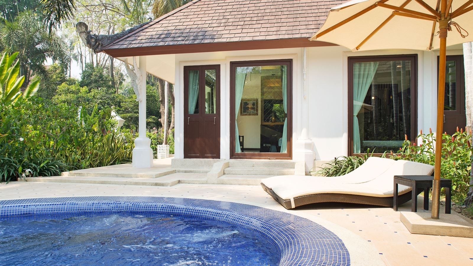 rooms-1bedroom-pool-villa