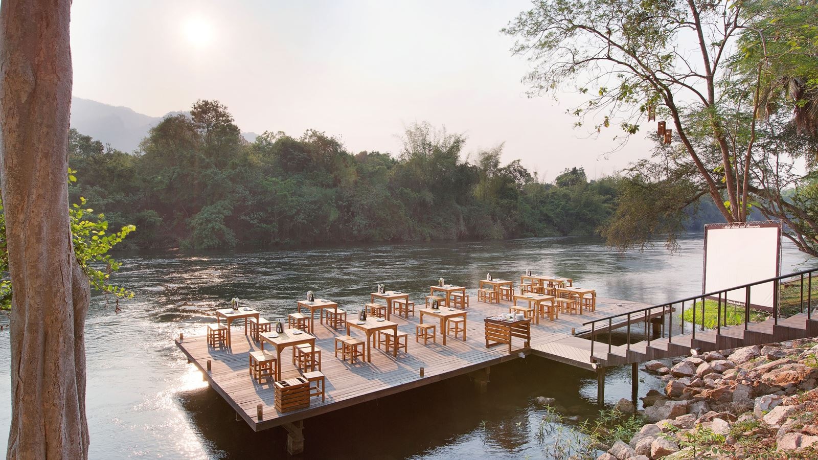 restaurants-river-romance