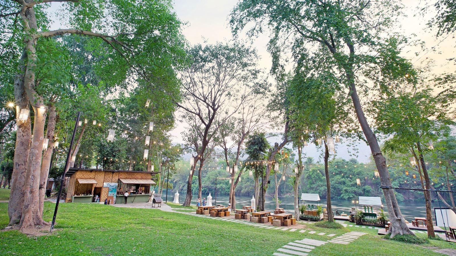 restaurants-river-romance