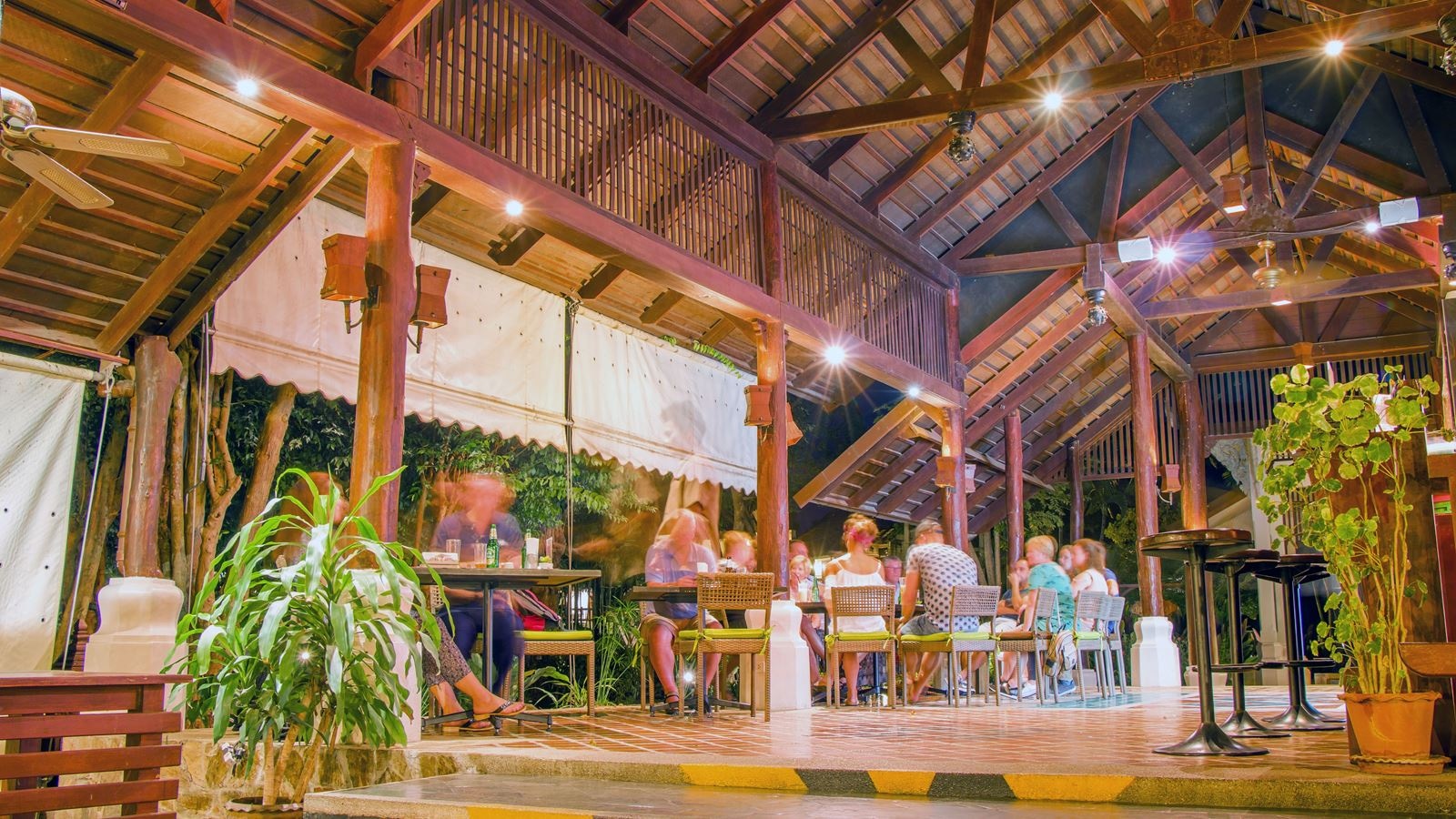 restaurants-the-terrace