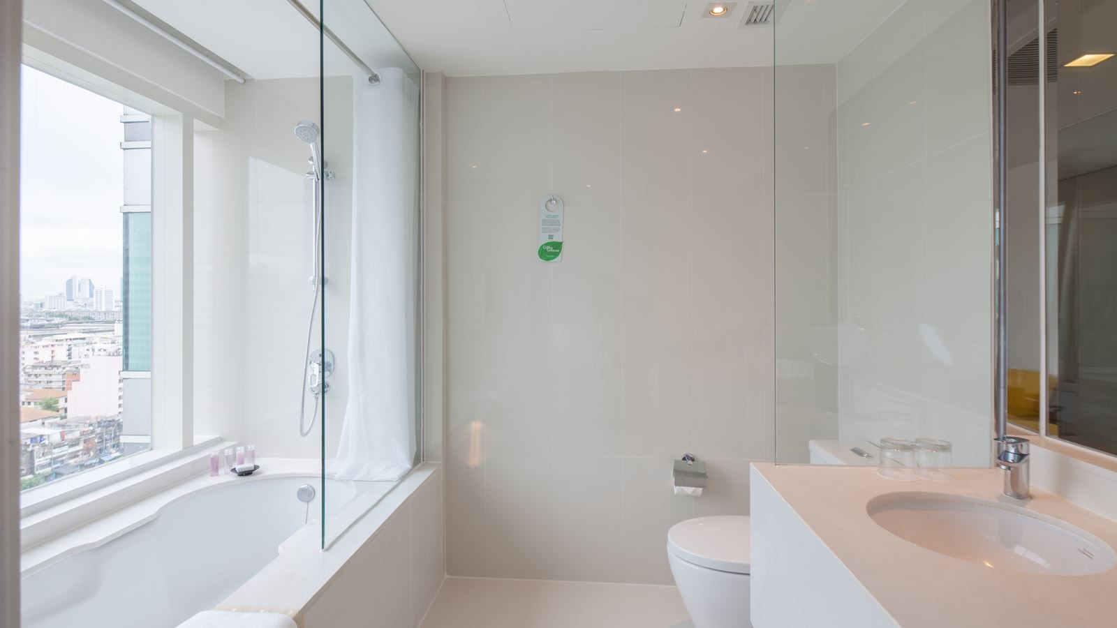 rooms-deluxe-family-residence