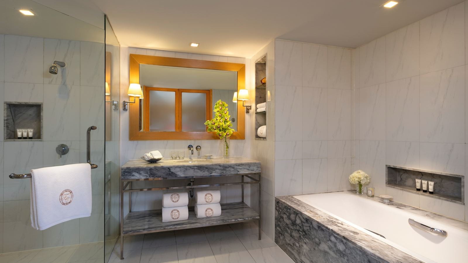 rooms-tower-club-suite-2-bedroom