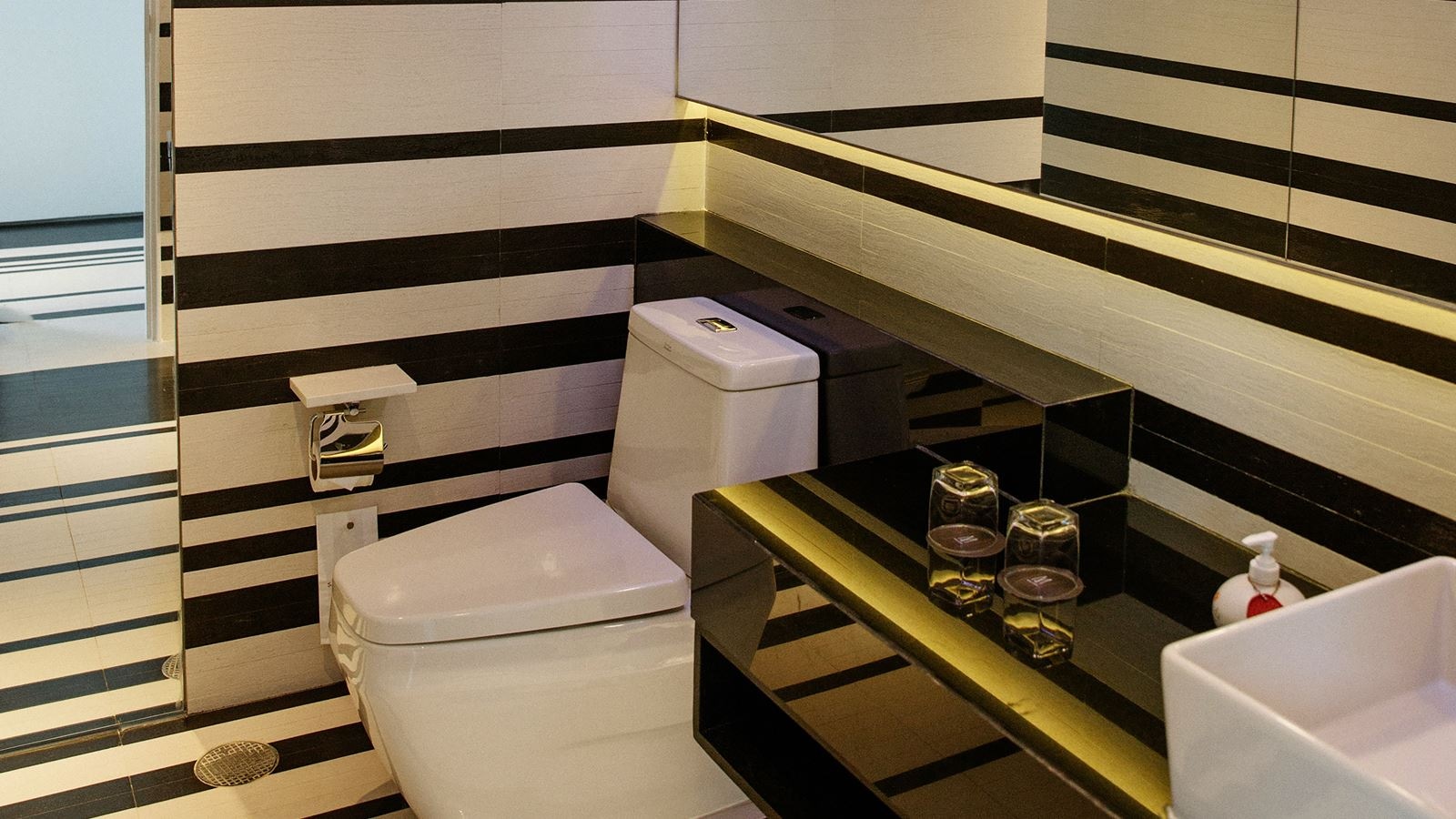 rooms-luxury-pool-duplex