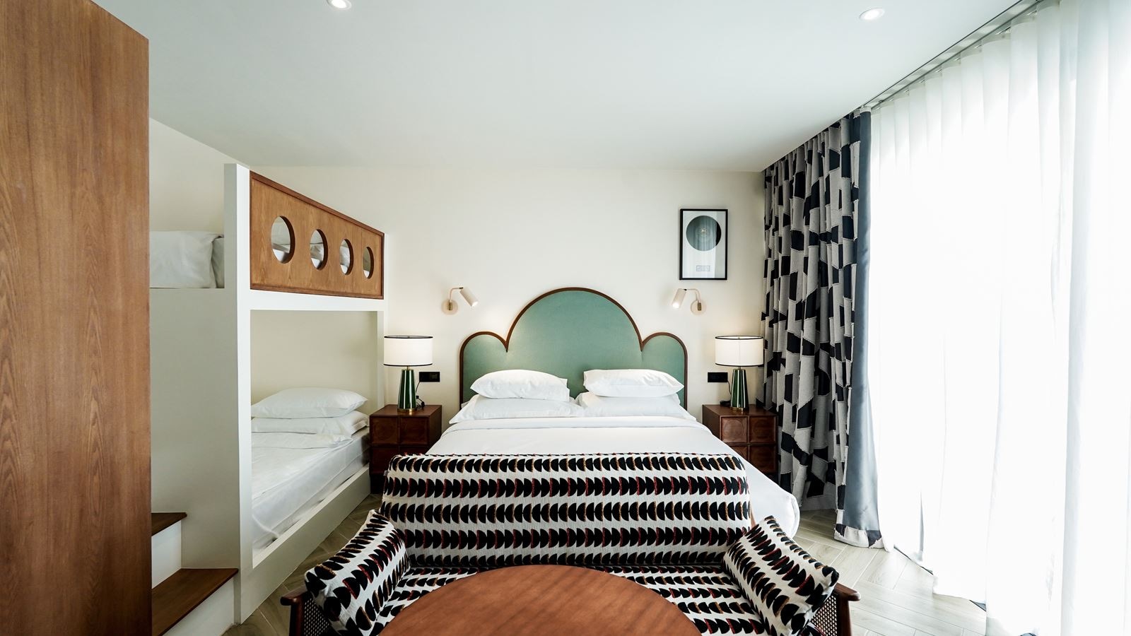 rooms-family-twobedroom-suite