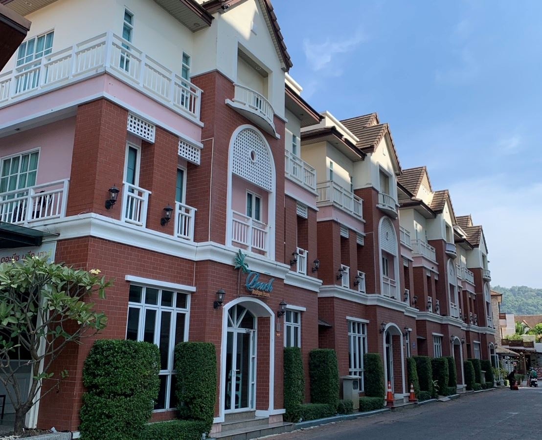 general-main-building