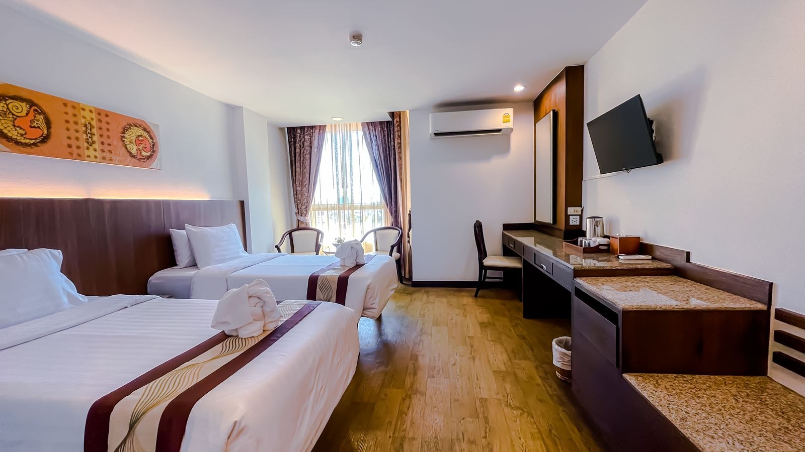 rooms-deluxe-twin-room