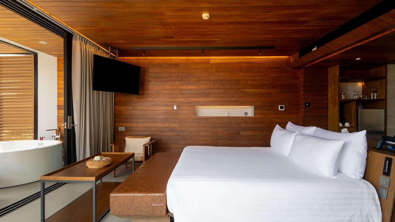 rooms-studio-pool-villa