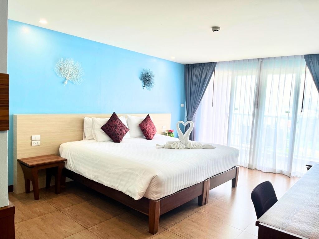 rooms-deluxe-sea-view