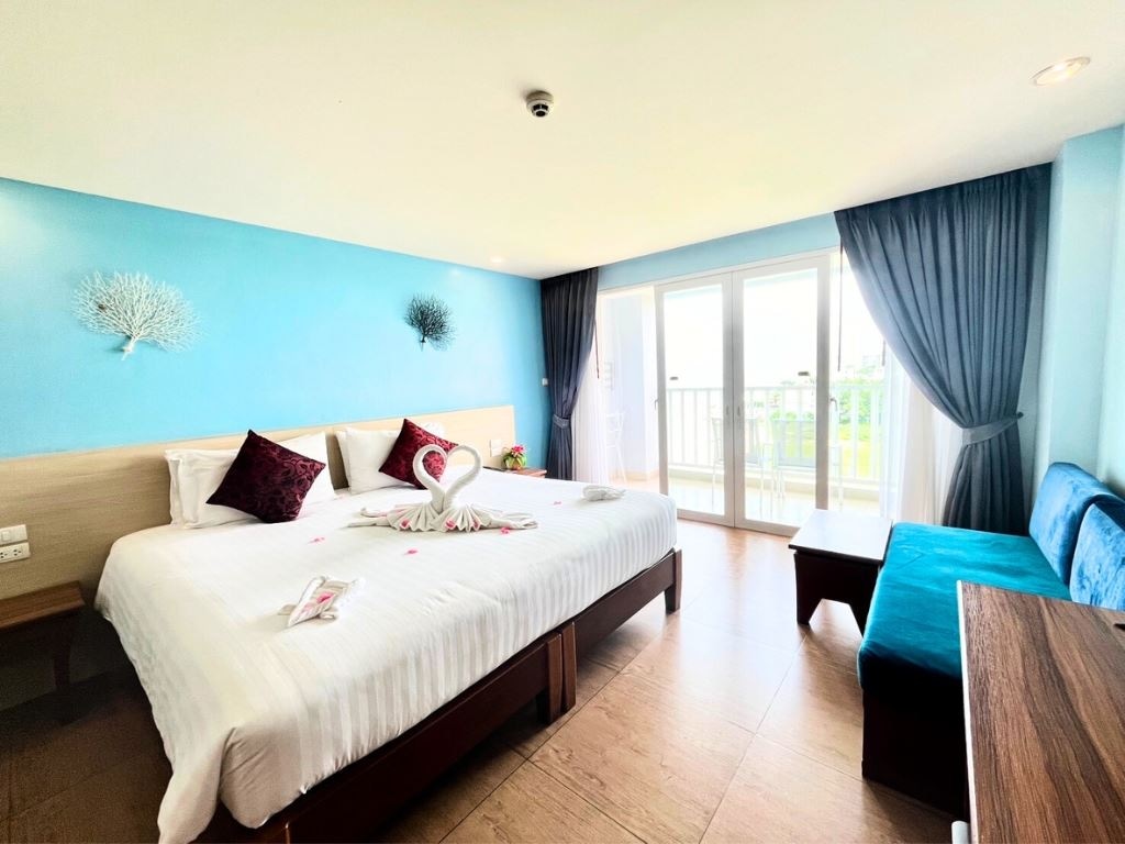 rooms-deluxe-sea-view