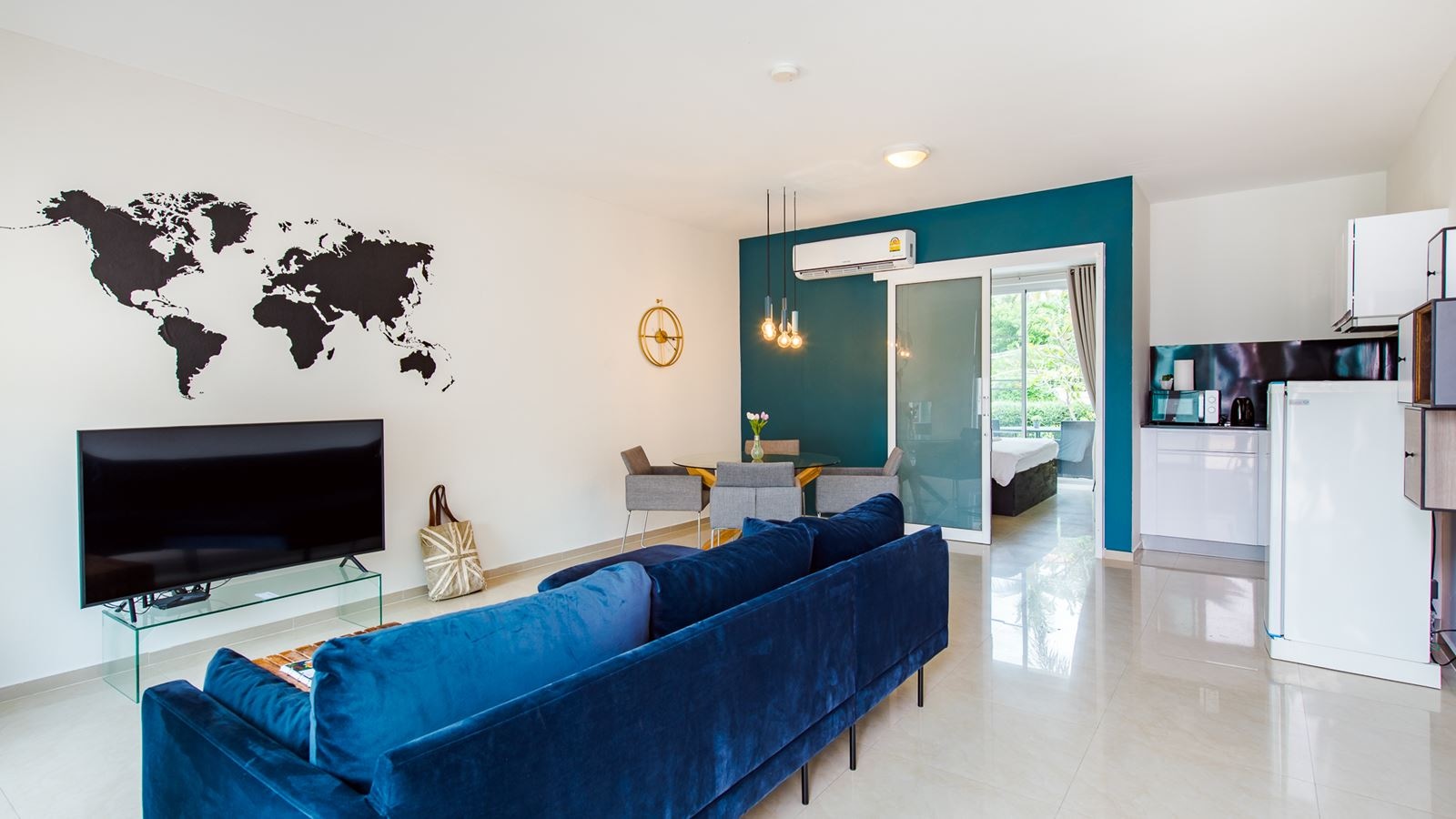 rooms-premium-1-bedroom-pool-suite-with-terrace