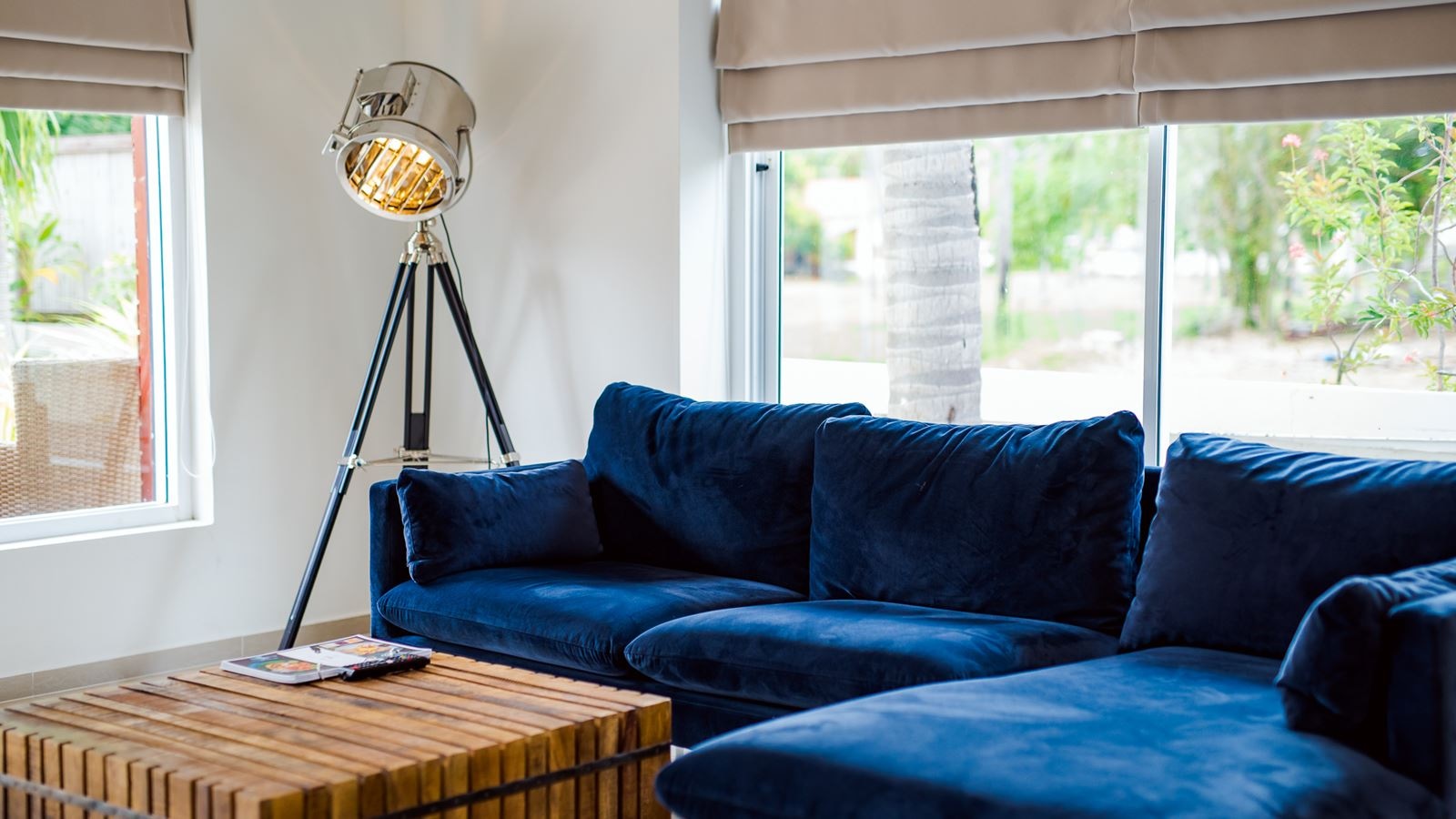 rooms-premium-2-bedroom-pool-suite-with-terrace