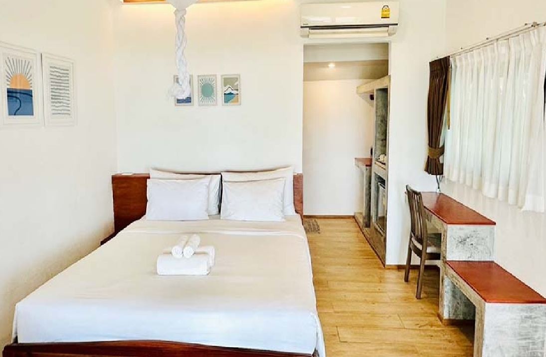 rooms-beachfront-bungalow