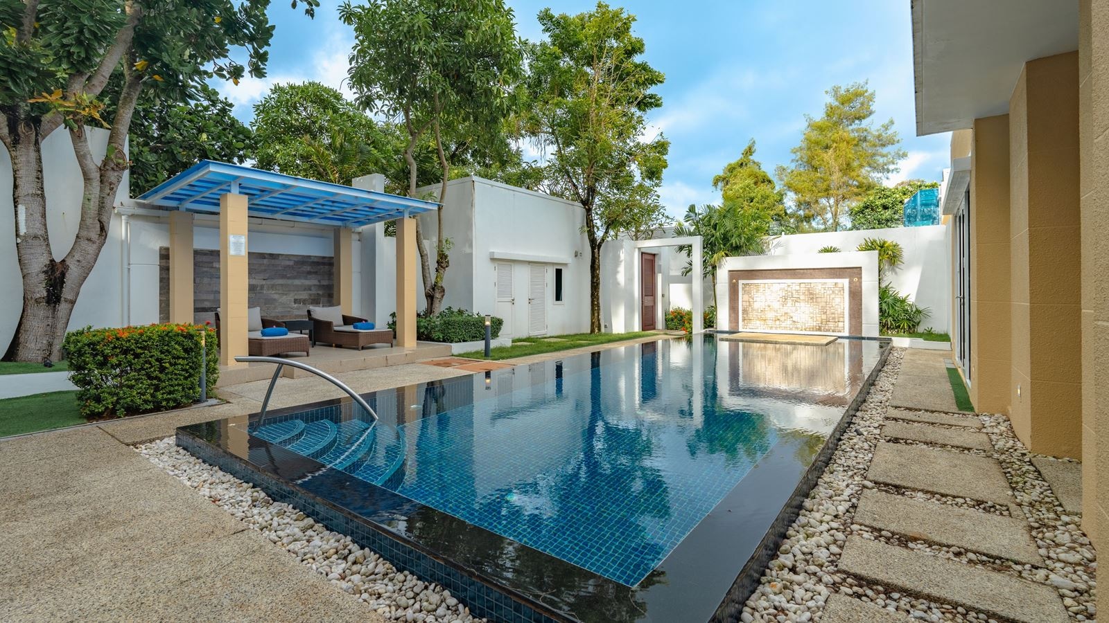 rooms-vf2b2-bedroom-ocean-front-pool-villa-420-sqm