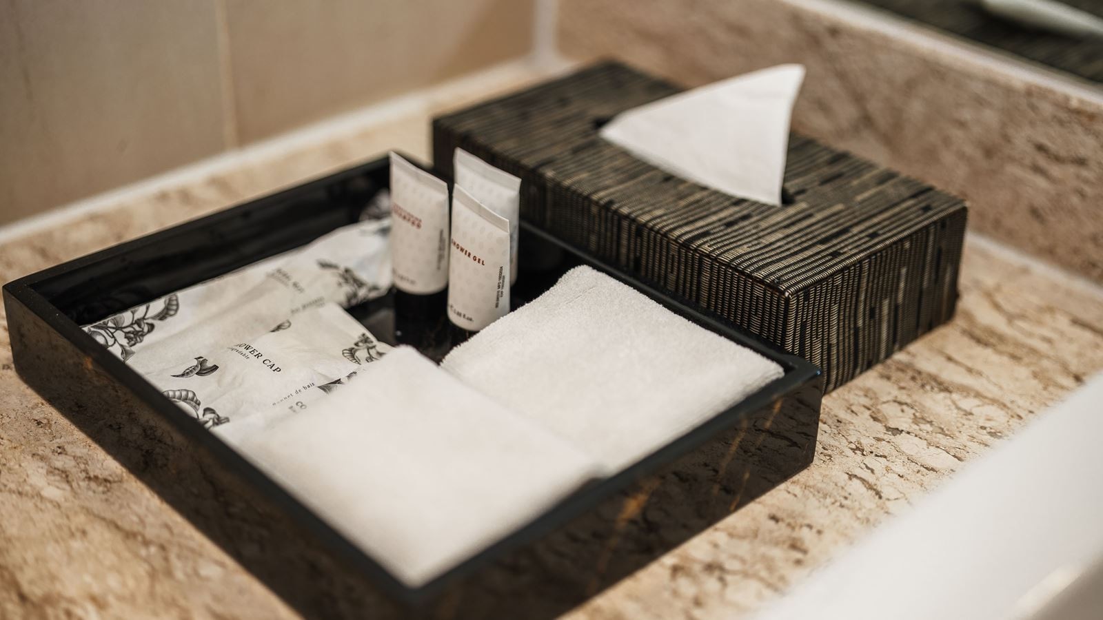 rooms-vo4b4-bedroom-pool-villa-with-kitchen-495-sqm