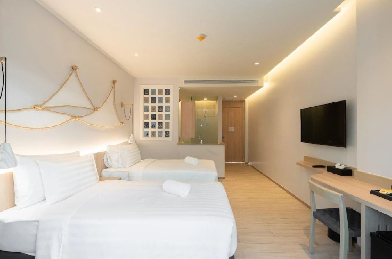 rooms-deluxe-tree-or-facade