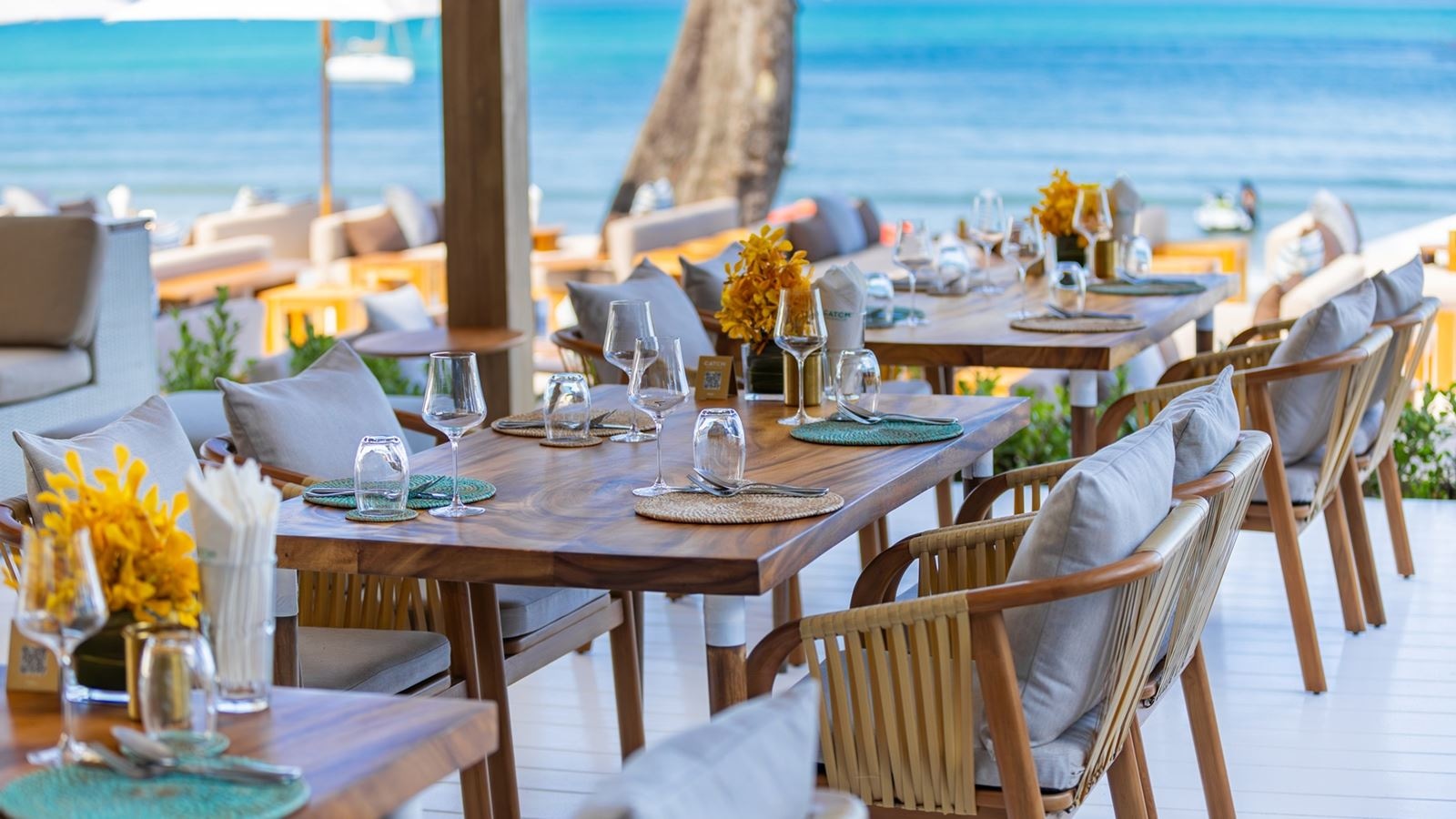 restaurants-catch-beach-club