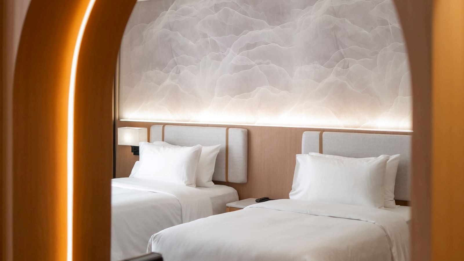 rooms-deluxe-twin-room