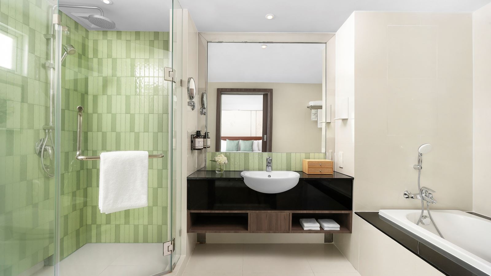 rooms-executive-suite