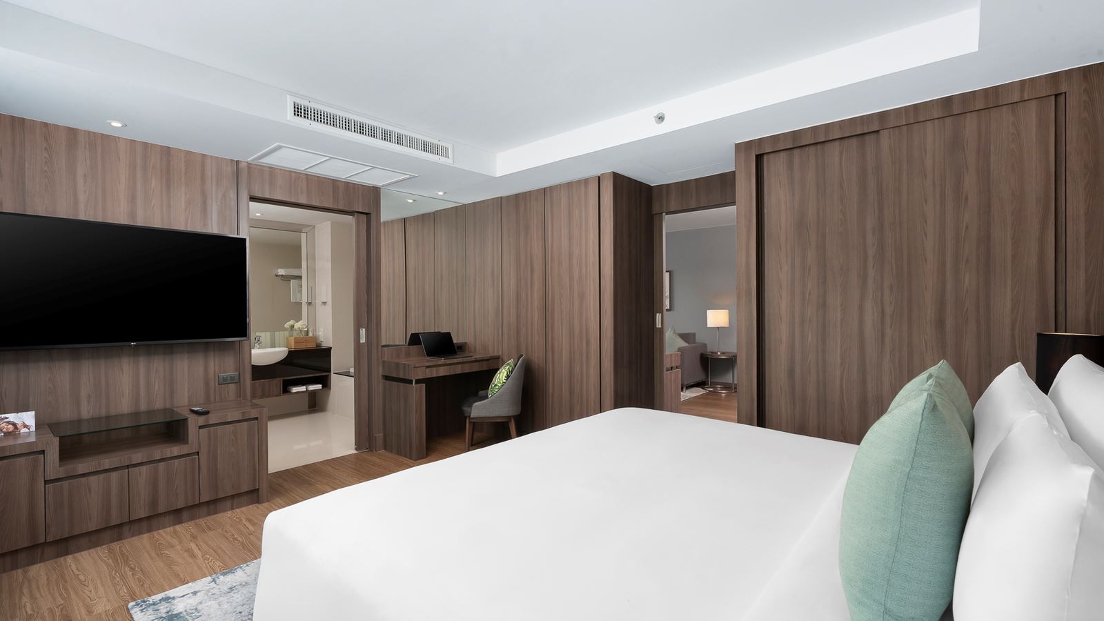 rooms-executive-suite
