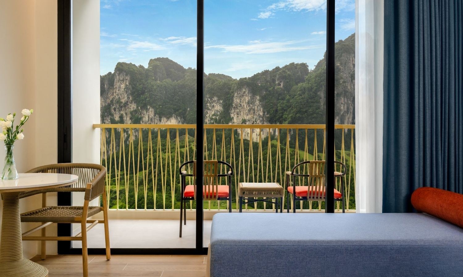 rooms-deluxe-room-king