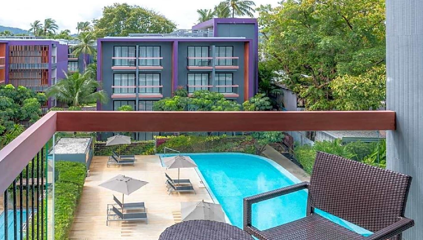 rooms-standard-pool-view