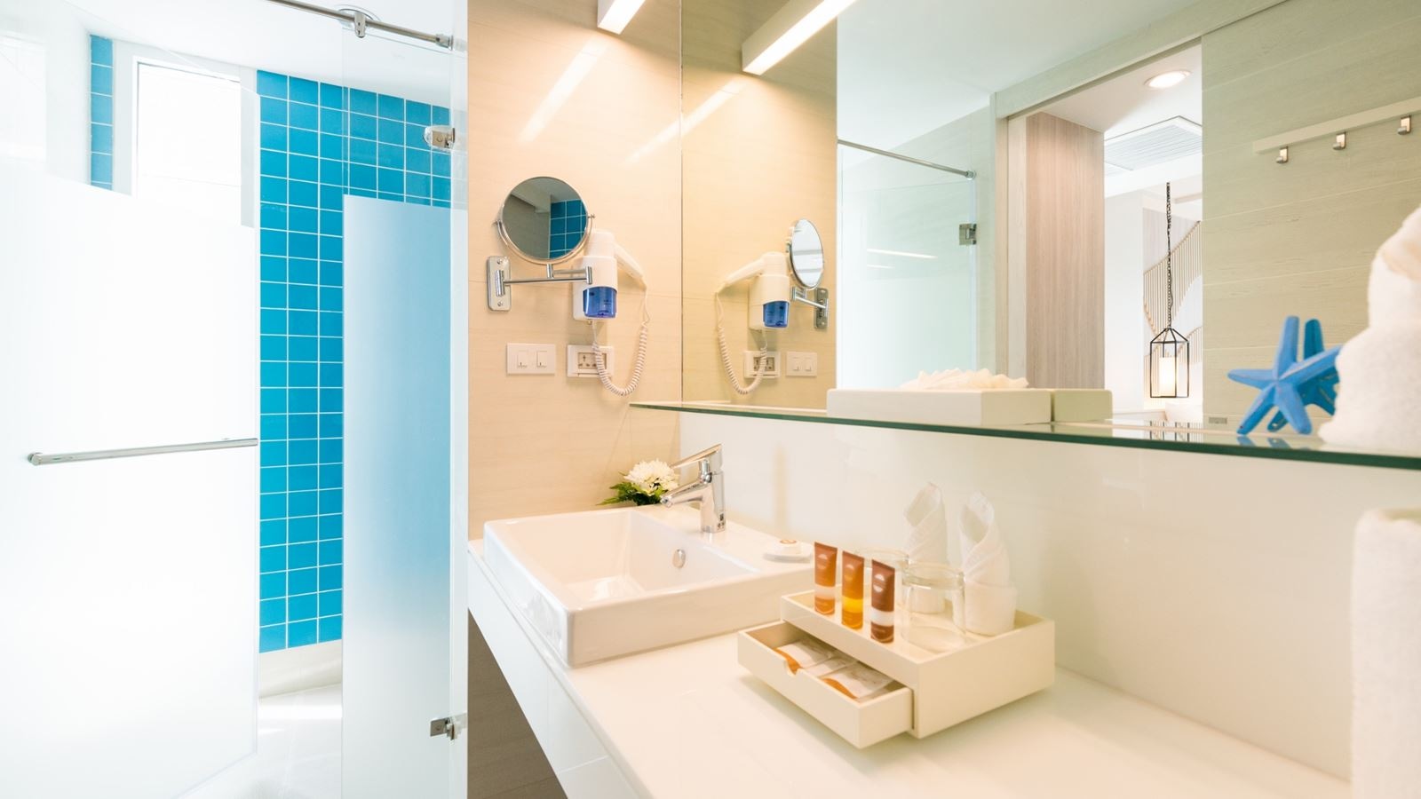 rooms-2bedroom-teen-suite