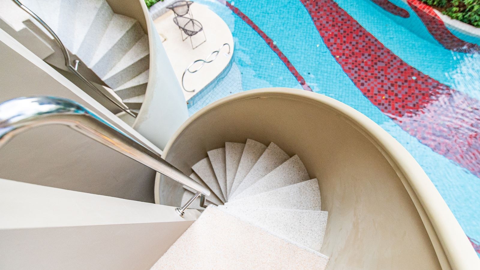 rooms-junior-suite-with-pool-access-2nd-floor-upper-floor-child-sharing-bed