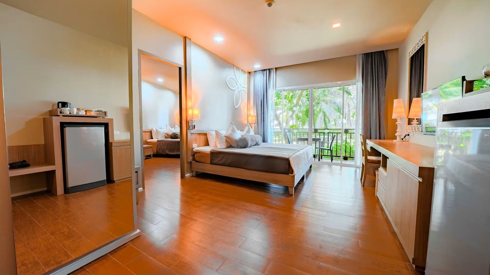 rooms-deluxe-two-bedroom