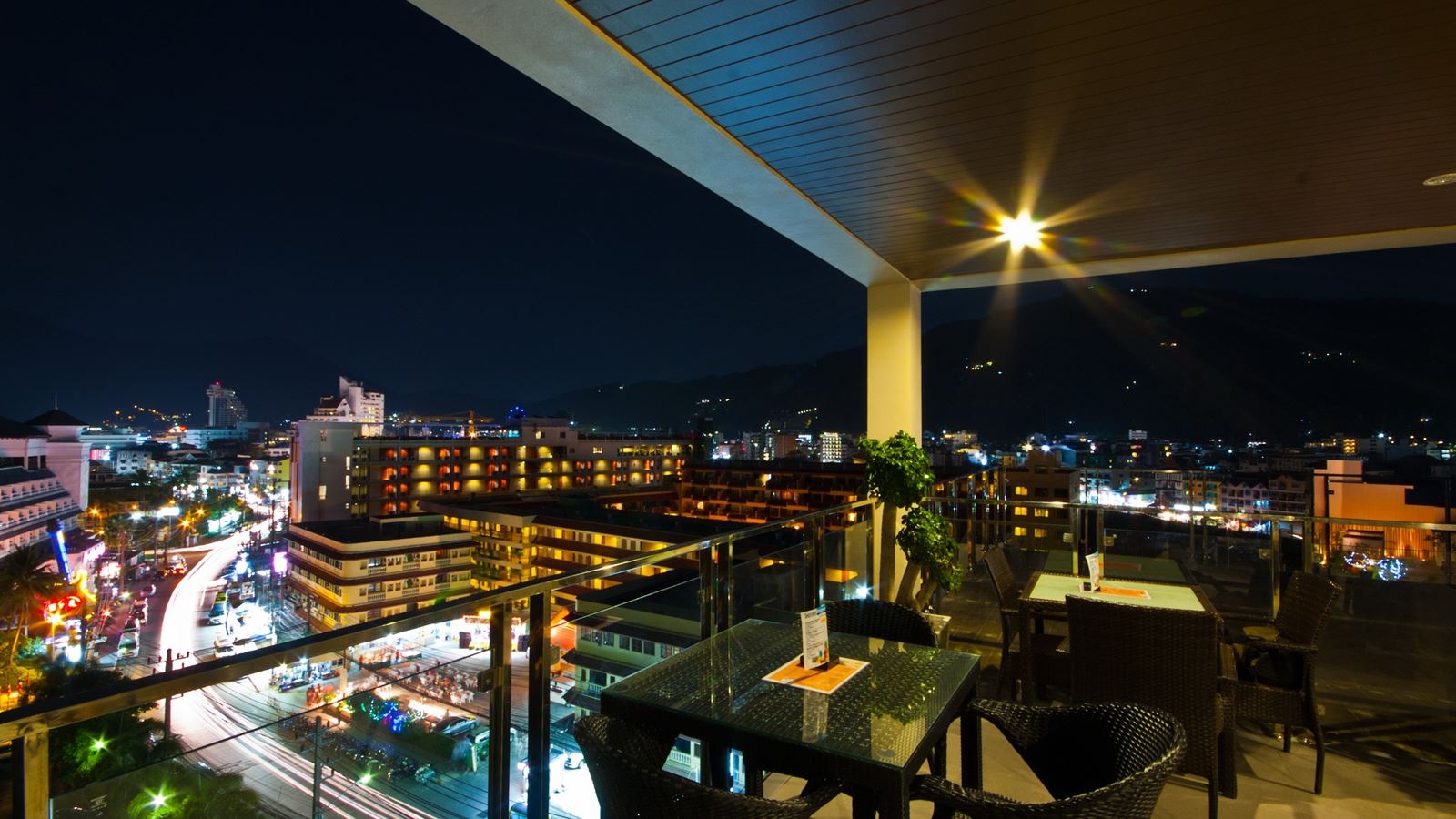 restaurants-meir-jarr-at-rooftop