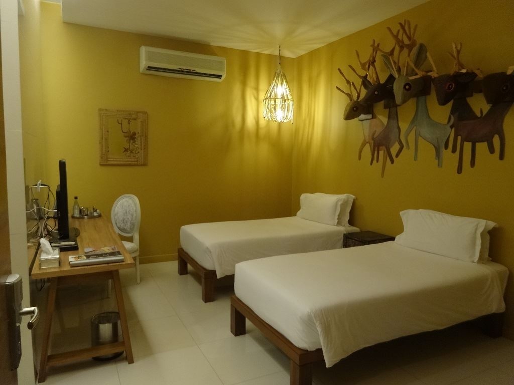 rooms-standard-room-no-window