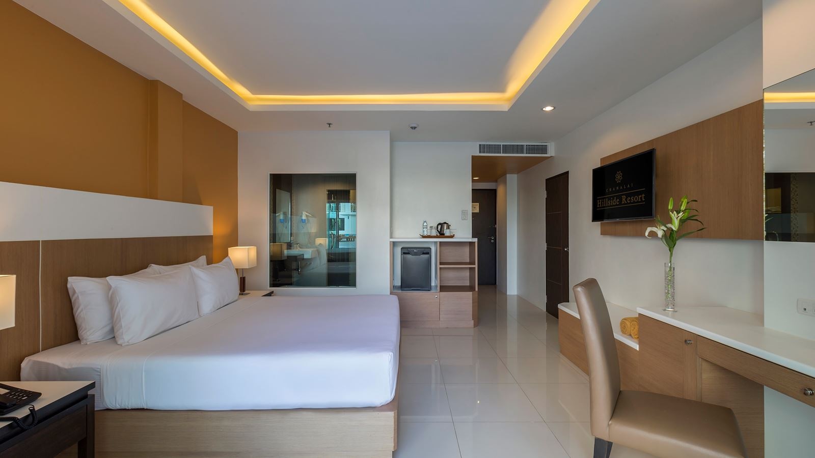 rooms-deluxe-pool-access-room