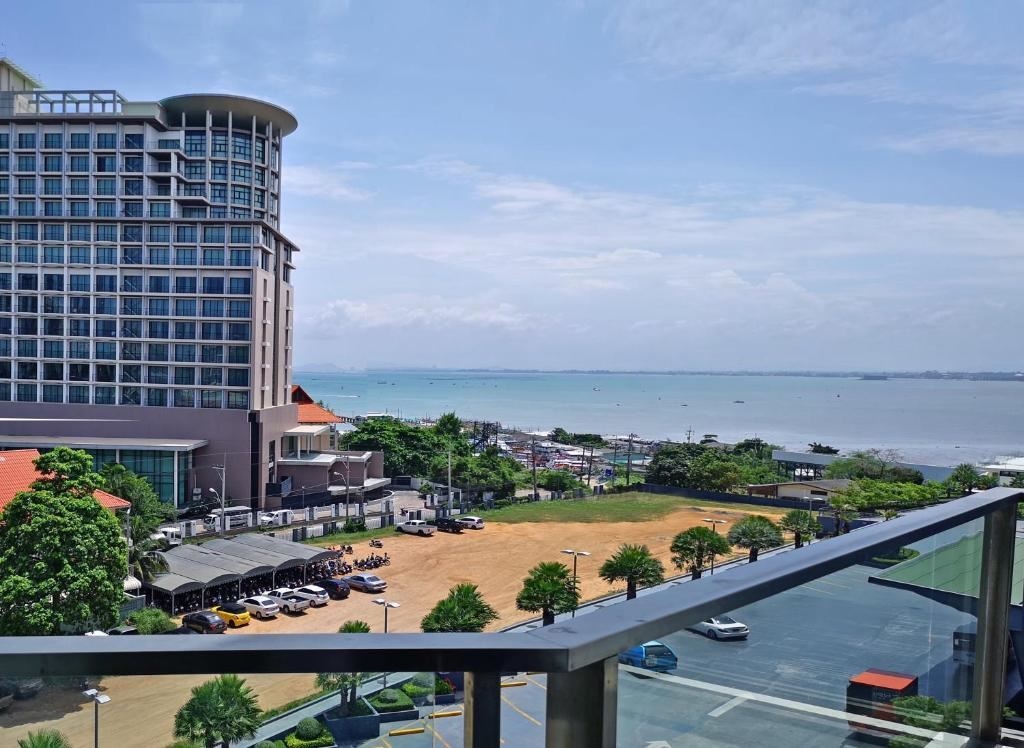 rooms-deluxe-sea-view