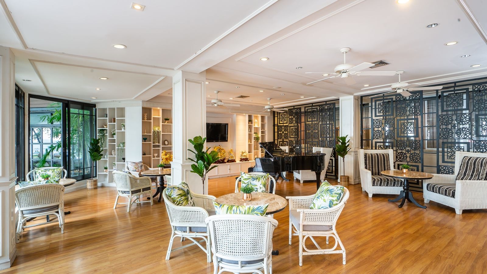 restaurants-chaolay-restaurant