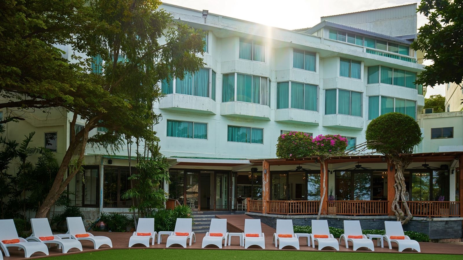 general-main-building