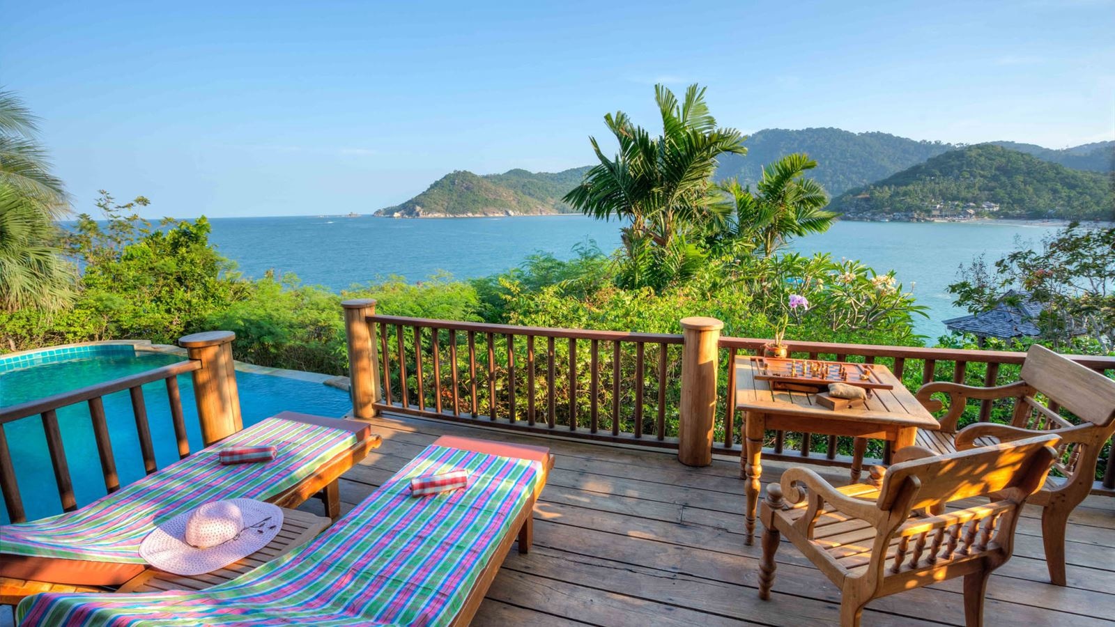rooms-sea-view-pool-villa-plus