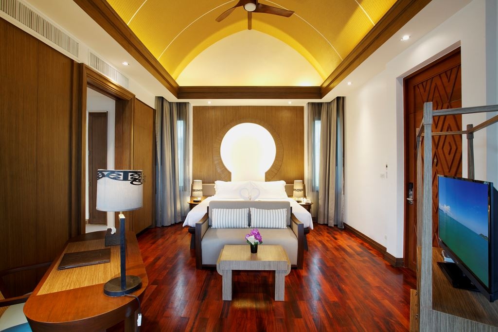 rooms-water-pool-villa