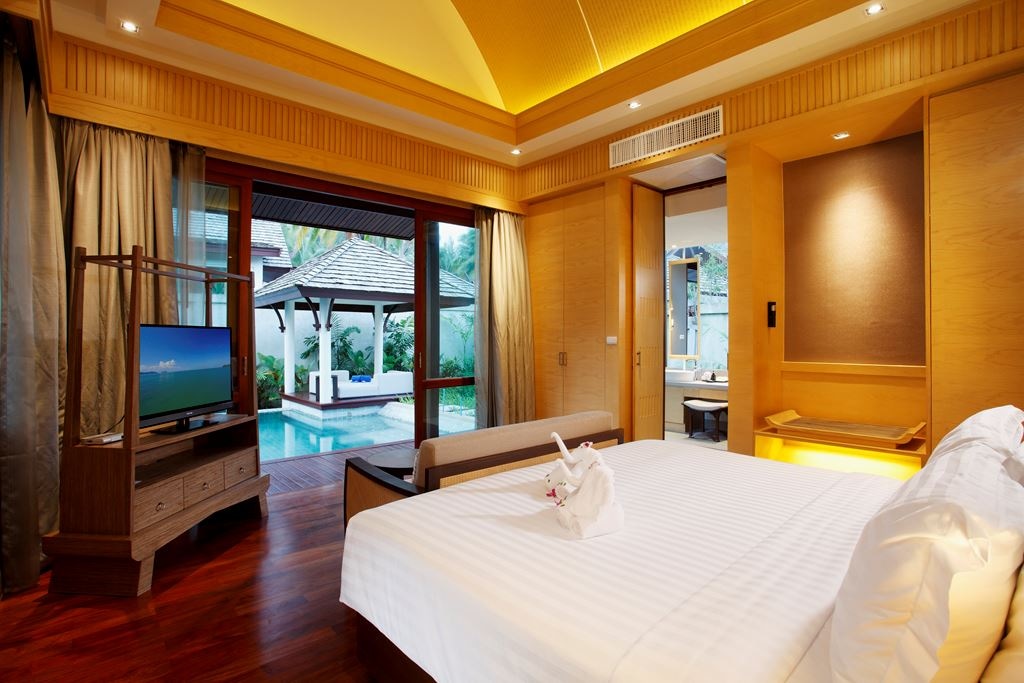 rooms-garden-pool-villa