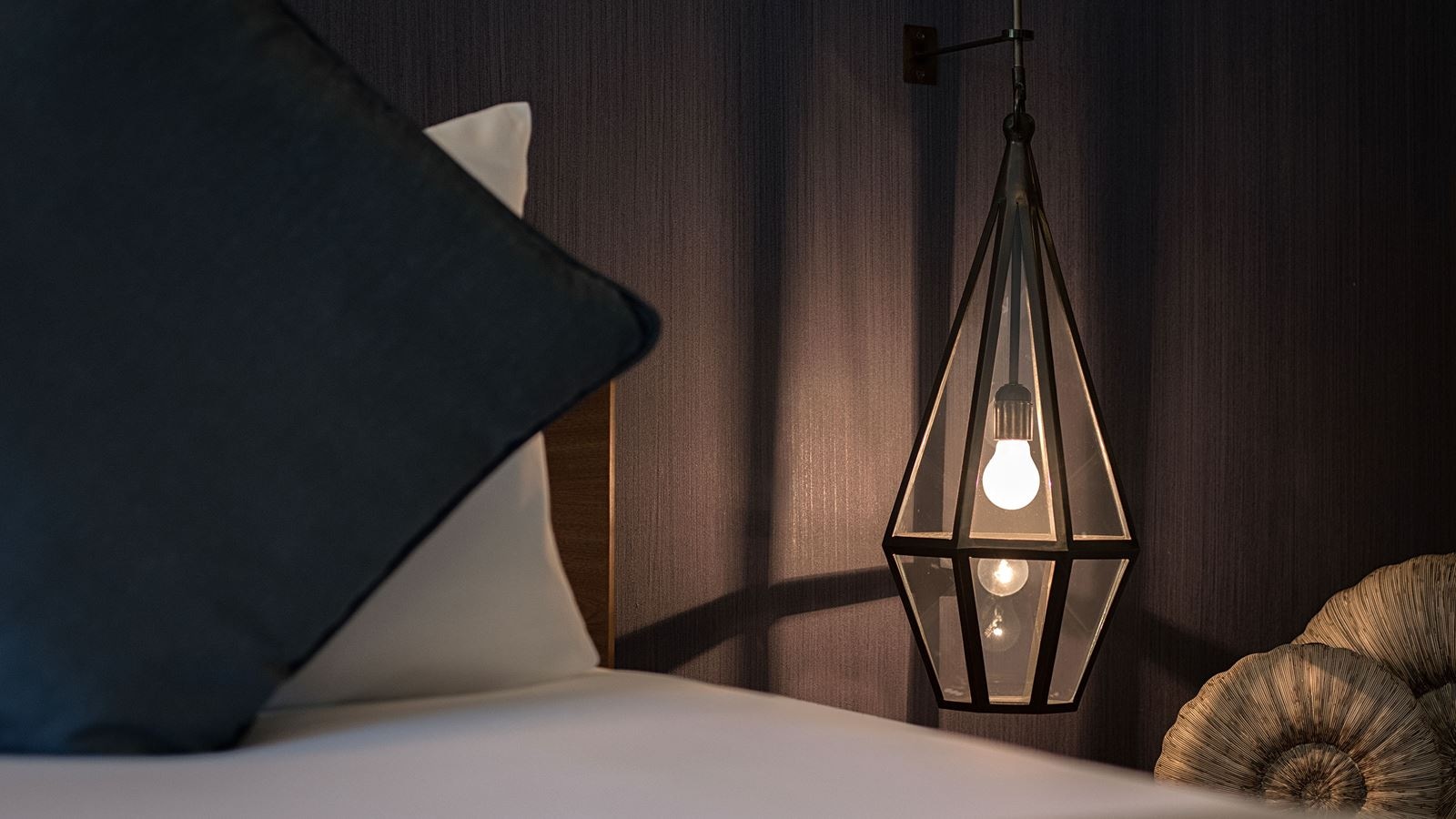 rooms-deluxe-room-garden-view-1-king-bed--1-sofa-bed