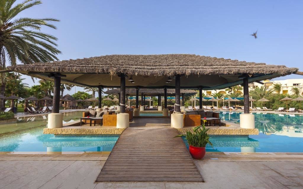 bars-pool-bar-may--october-every-day-1000--0000