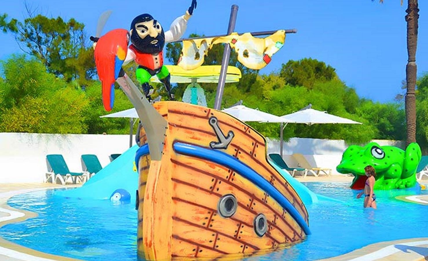 pools-outdoor-childrens-pool