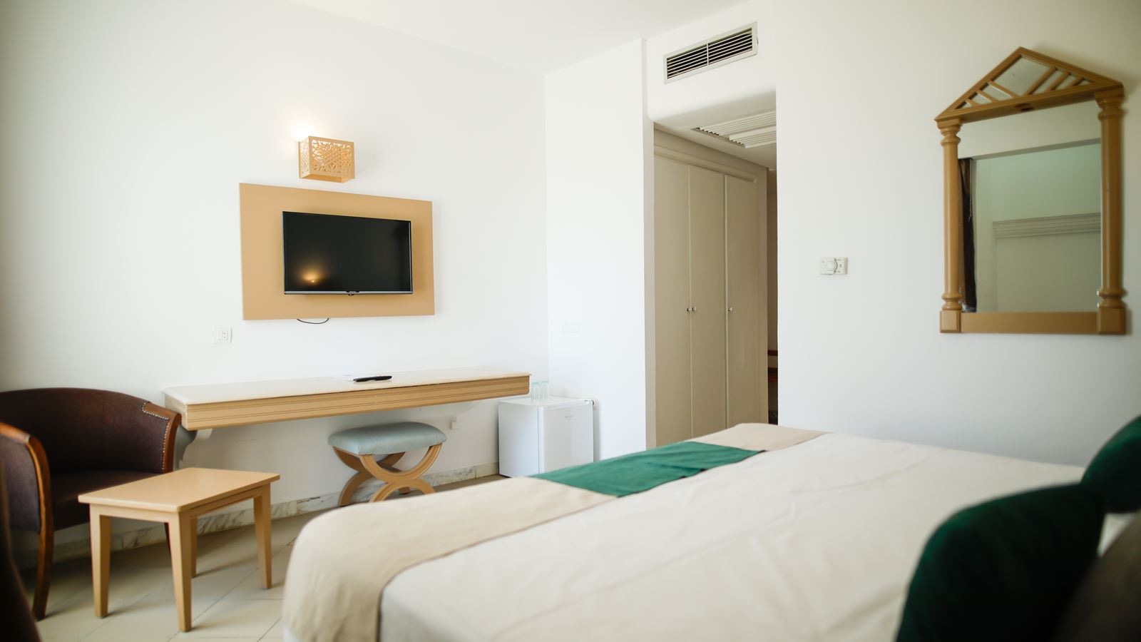 rooms-triple-standard-room