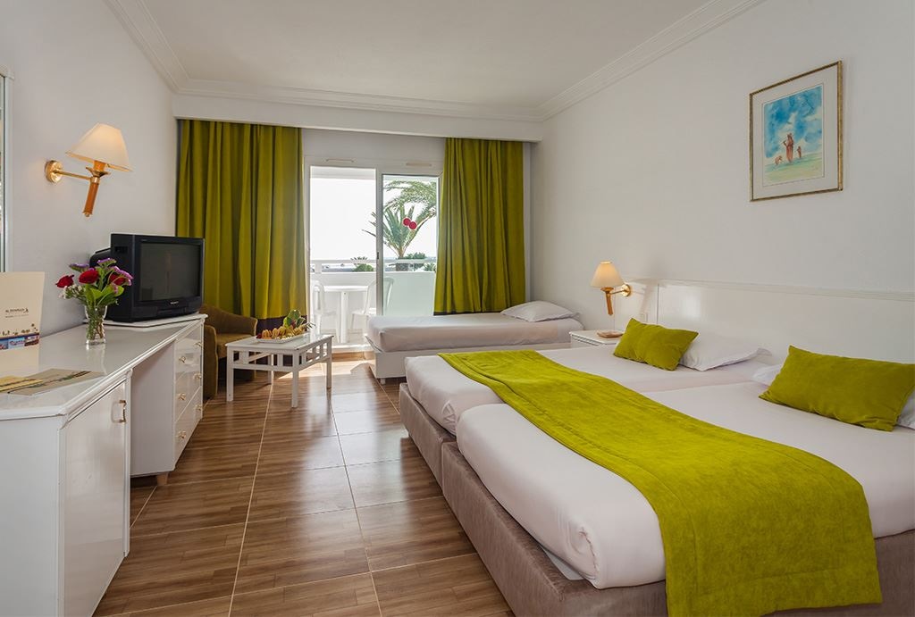 rooms-room-standard-seaview-with-balcony-or-terrace