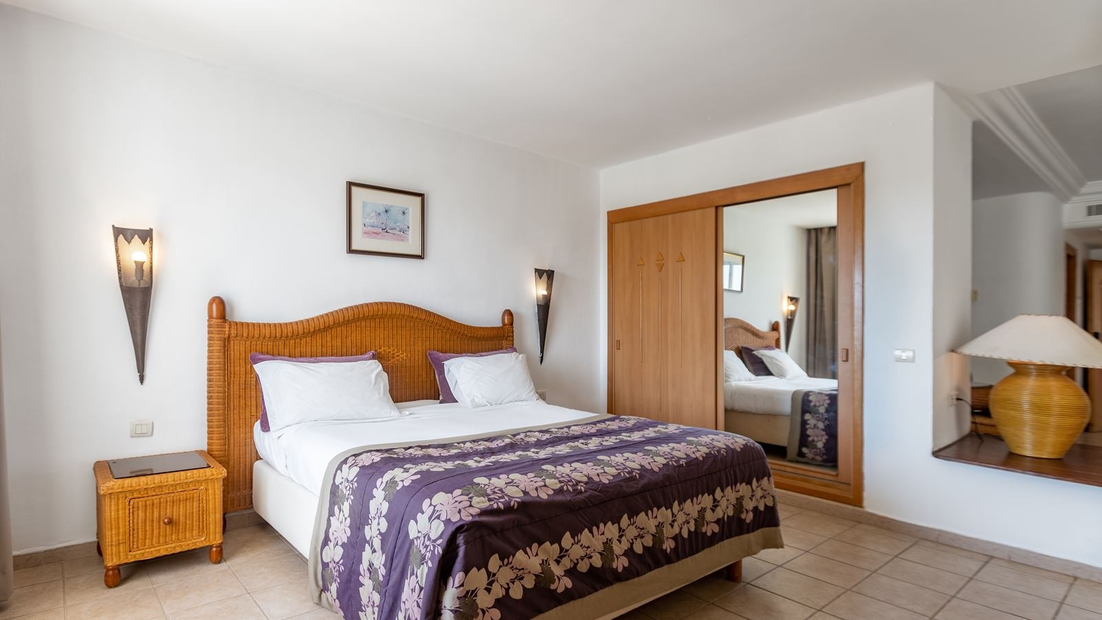 rooms-room-family-garden-view