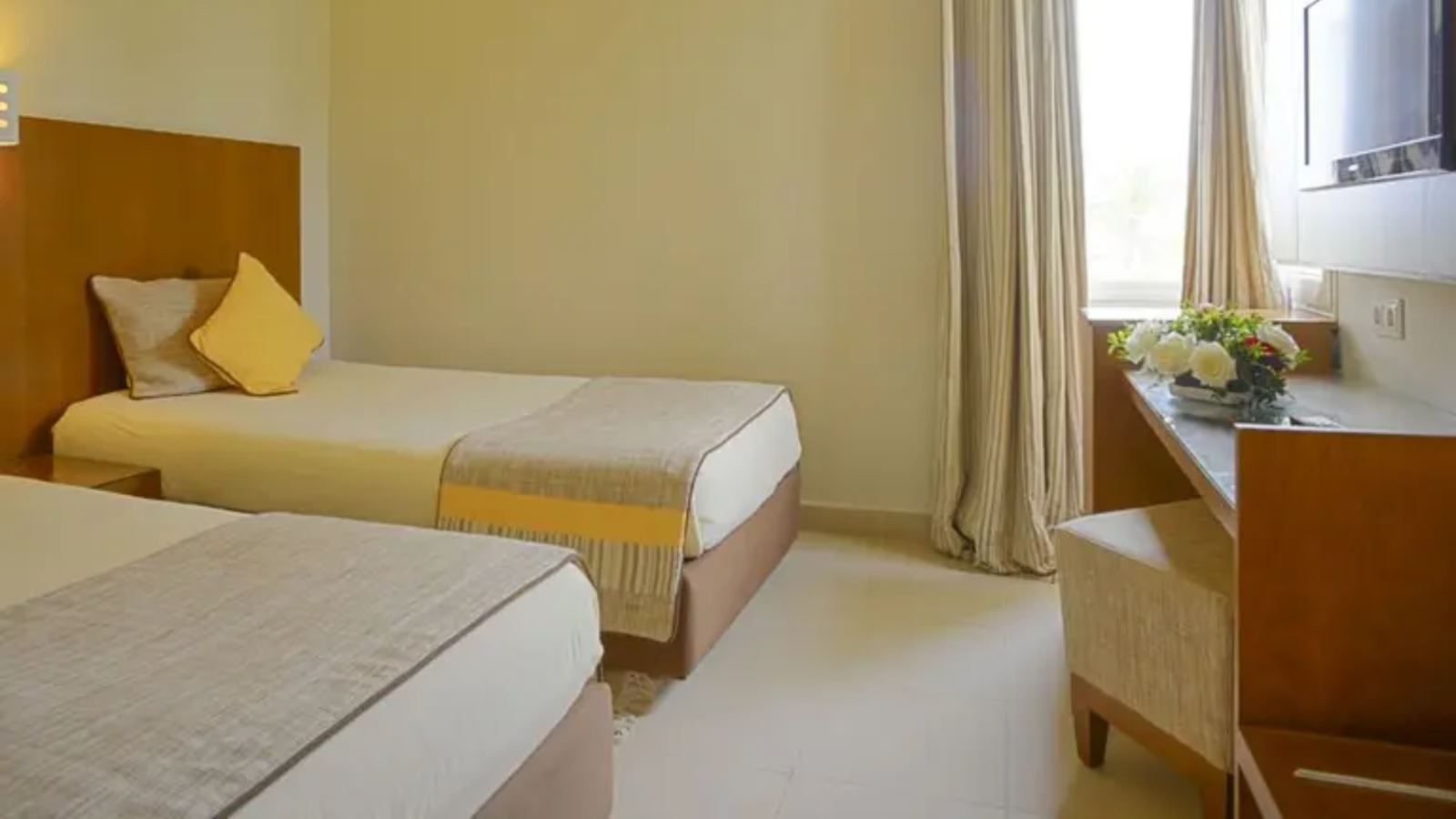 rooms-room-standard-mainbuilding