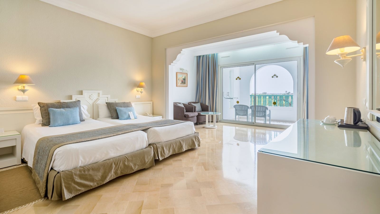 rooms-room-double-superior