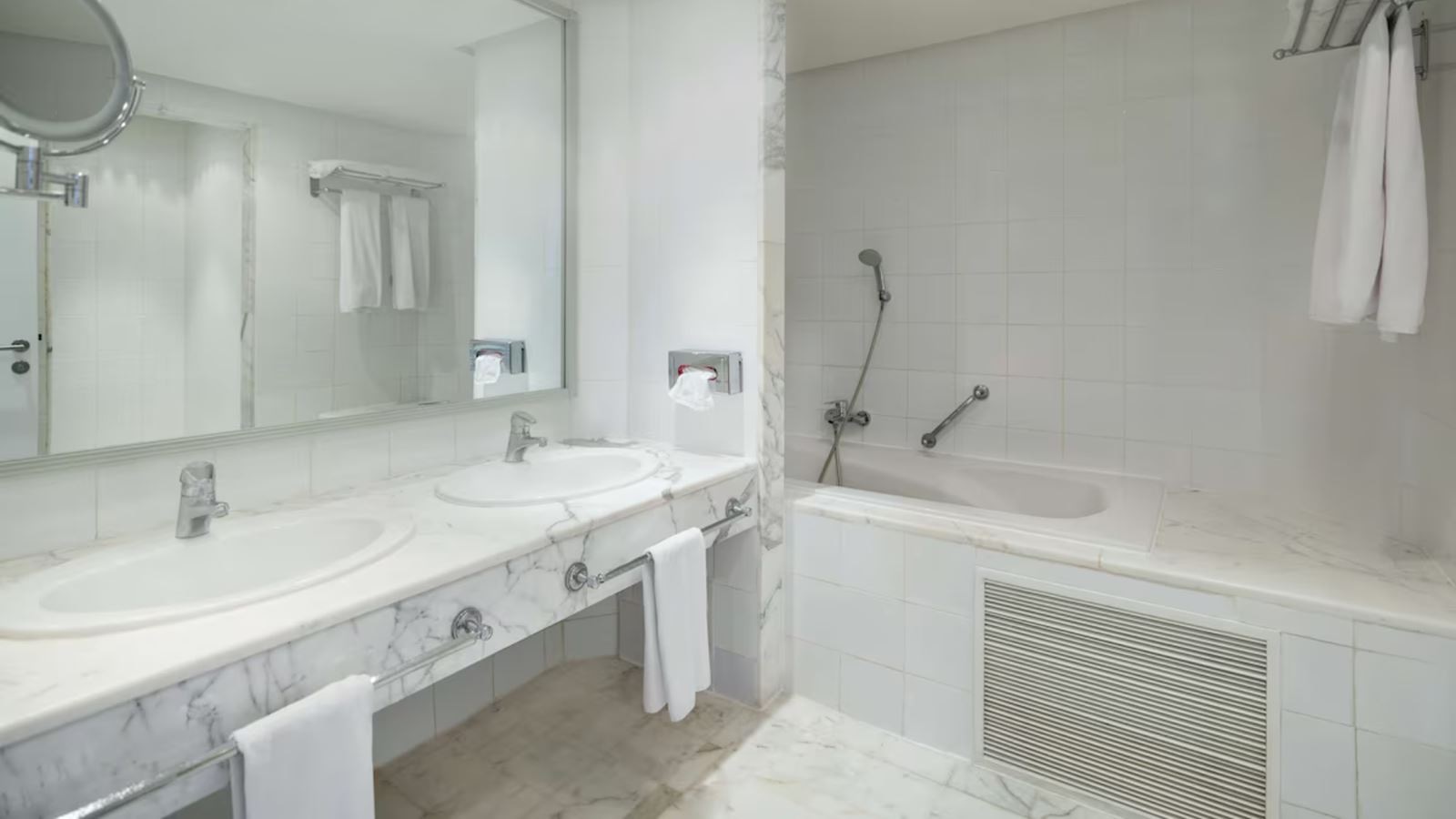 rooms-family-room-superior