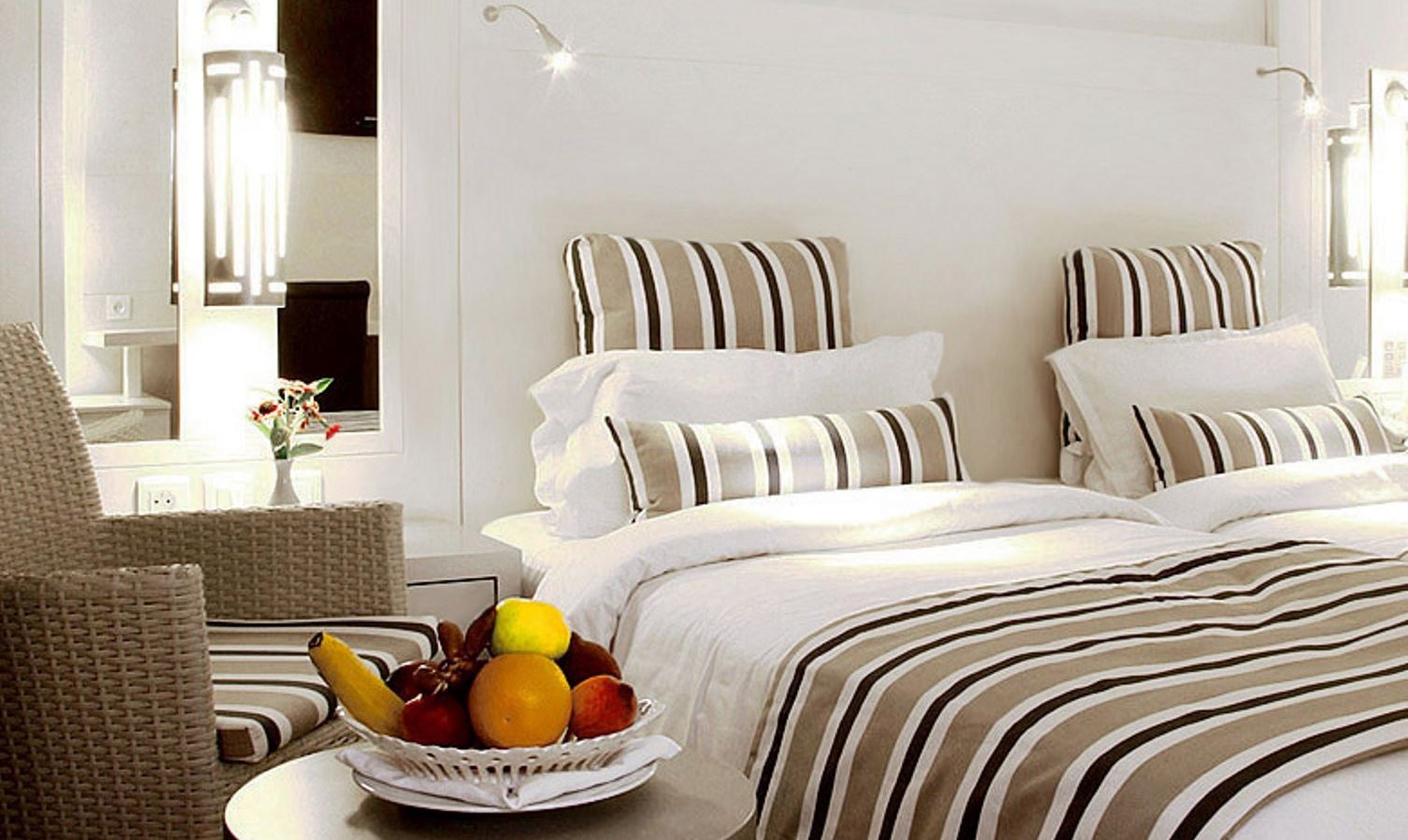 rooms-deluxe-double-room-garden-view