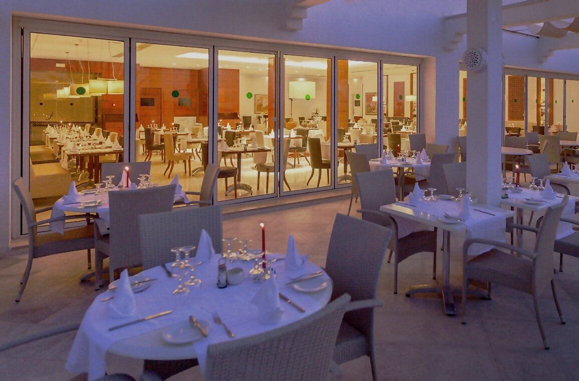 restaurants-plaza-rooftop