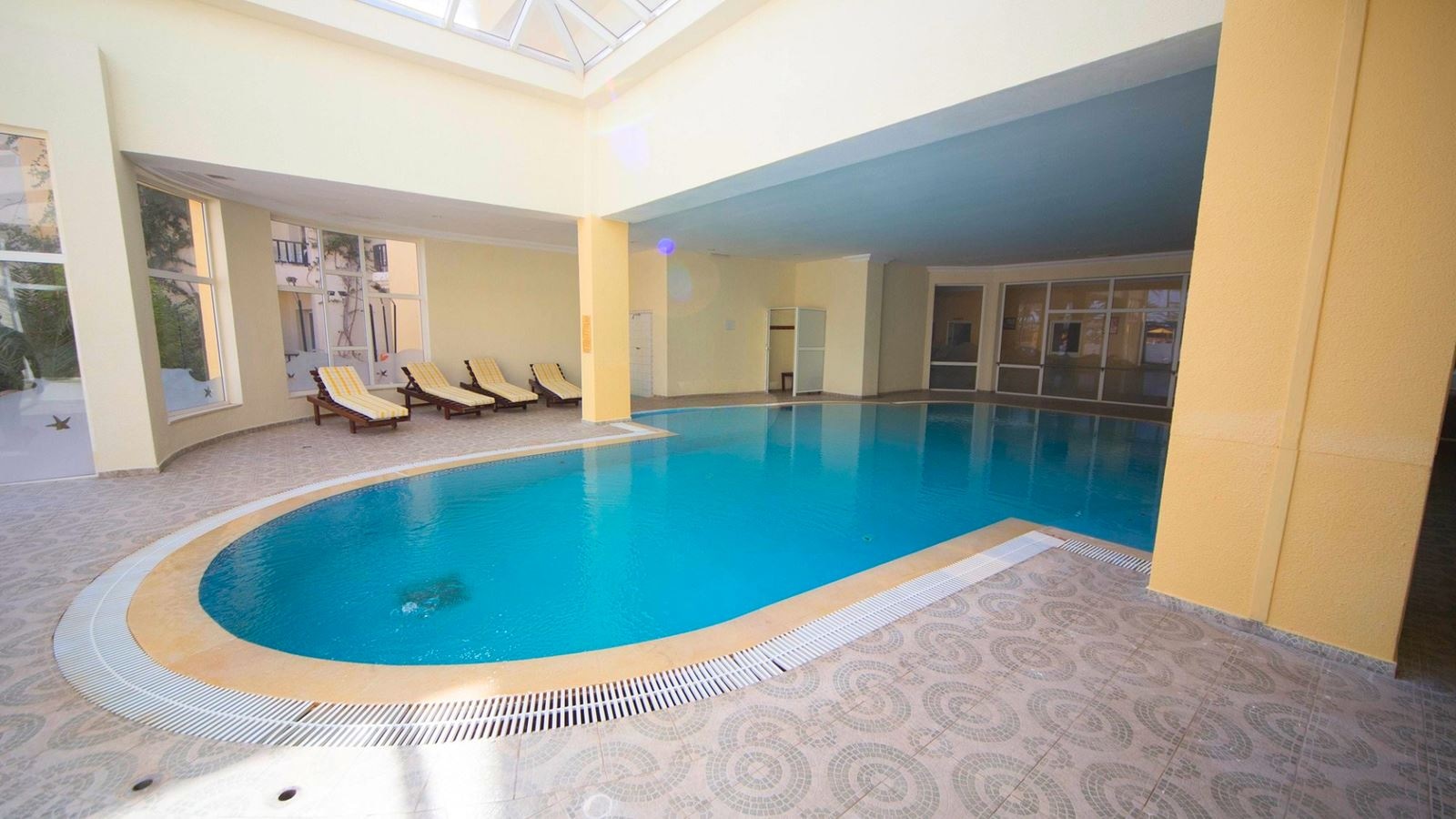 pools-indoor-pool